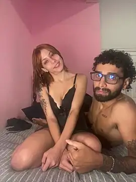 casal atrevido online show from April 11, 4:55 pm