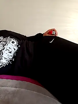 Snapshot of Mrjana89six chatting on February 7, 3:38 pm Mrjana89six online show from February 7, 3:38 pm