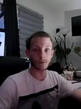 Snapshot of Jungspund25- chatting on May 21, 7:54 pm Jungspund25- online show from May 21, 7:54 pm