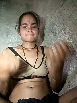 Snapshot of Sunali_Bendre chatting on April 23, 12:29 pm Sunali Bendre online show from April 23, 12:29 pm