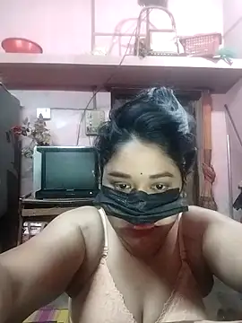 Snapshot of x_-hot chatting on February 1, 2:32 am x -hot online show from February 1, 2:32 am