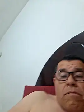 Snapshot of eros3442 chatting on March 7, 3:47 am eros3442 online show from March 7, 3:47 am