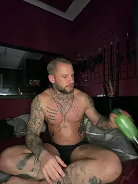 Snapshot of zickertdavid chatting on March 17, 10:46 pm zickertdavid online show from March 17, 10:46 pm