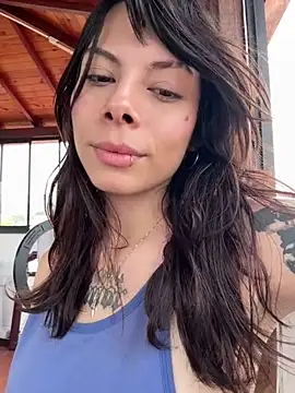 Isalove99 online show from March 31, 4:51 pm