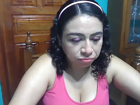 Snapshot of DalilahMx chatting on June 23, 3:10 pm DalilahMx online show from June 23, 3:10 pm