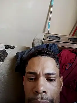 Snapshot of miximilian chatting on March 15, 6:47 pm miximilian online show from March 15, 6:47 pm