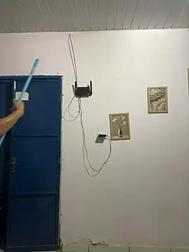 Loaisn online show from February 15, 10:50 pm