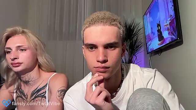 twl8vibe online show from February 6, 8:56 pm