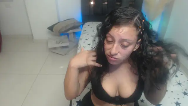 Barbara D Valencia online show from April 12, 3:50 pm