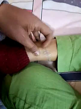 Snapshot of fantastic-couple chatting on February 8, 11:02 am fantastic-couple online show from February 8, 11:02 am