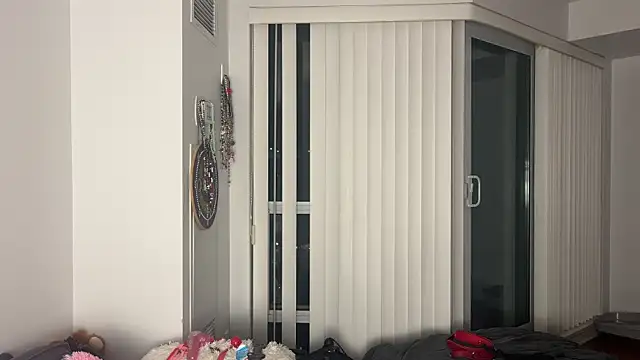 Snapshot of alanahart chatting on February 26, 2:21 am alanahart online show from February 26, 2:21 am