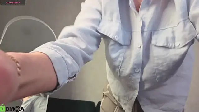 Ann Annise online show from February 28, 1:28 am