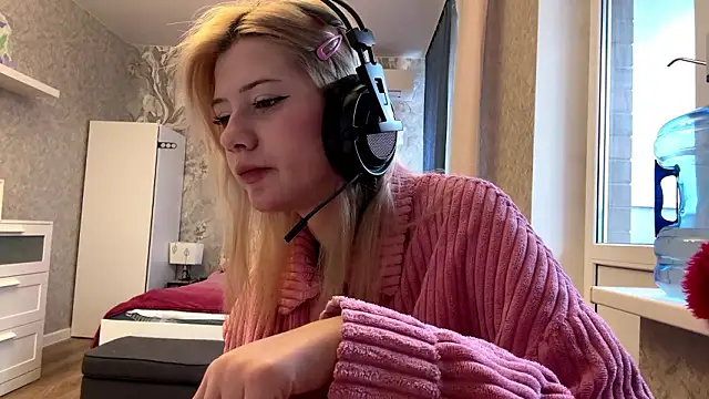 LadyFoxLove online show from February 8, 10:07 am