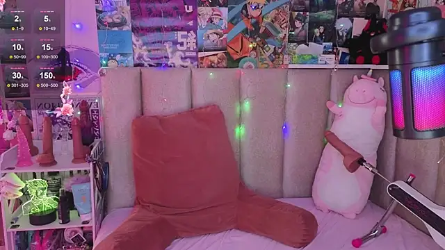 AnnaQuiin online show from February 15, 2:03 pm