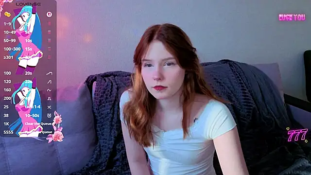 Julia Anis online show from March 21, 1:10 am