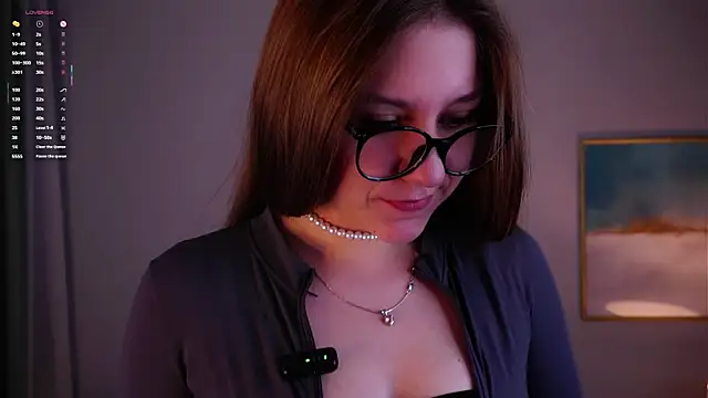 ShantellAngulo online show from April 12, 1:32 am