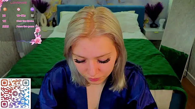 Snapshot of Kate_Krose chatting on April 27, 9:07 am Kate Krose online show from April 27, 9:07 am