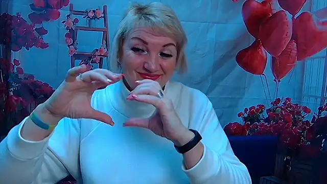 Snapshot of RenataDaster chatting on February 2, 6:12 am RenataDaster online show from February 2, 6:12 am