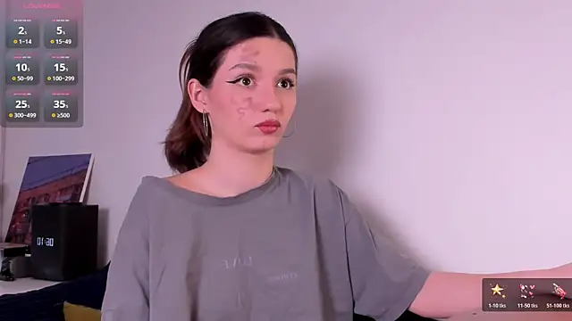 miabellee  online show from April 11, 3:11 am