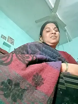 Snapshot of Rajni248096 chatting on February 5, 2:54 pm Rajni248096 online show from February 5, 2:54 pm