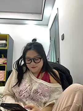 Snapshot of queban3 chatting on February 5, 2:43 pm queban3 online show from February 5, 2:43 pm