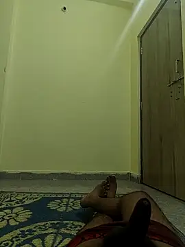 Snapshot of Romantic_boy143 chatting on June 9, 6:52 pm Romantic boy143 online show from June 9, 6:52 pm