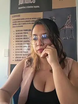 Snapshot of ISABELLA-24_ chatting on February 11, 12:32 pm ISABELLA-24 online show from February 11, 12:32 pm