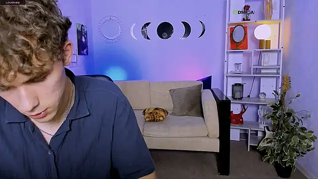 Snapshot of kevin_nix chatting on June 21, 9:23 am kevin nix online show from June 21, 9:23 am