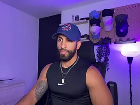 Snapshot of SamDornan51 chatting on July 14, 10:59 pm SamDornan51 online show from July 14, 10:59 pm