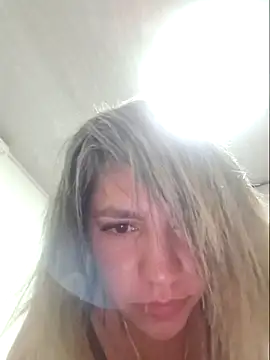 Ambar Cortes online show from February 7, 7:45 am