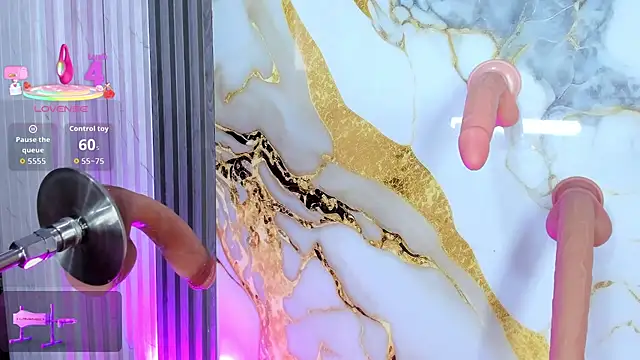 Snapshot of mlucreciasucker303av chatting on February 5, 7:29 pm mlucreciasucker303av online show from February 5, 7:29 pm