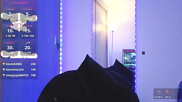 niixh  online show from March 21, 8:19 am