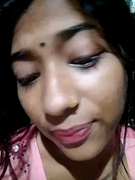 Snapshot of Cute-Tanisa- chatting on June 30, 1:28 am Cute-Tanisa- online show from June 30, 1:28 am