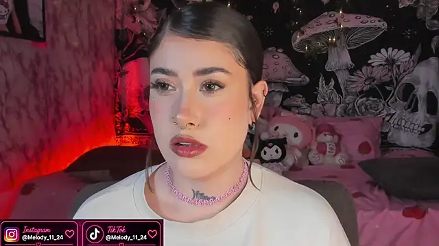 Snapshot of Tamara_uwu chatting on July 21, 9:39 pm Tamara uwu online show from July 21, 9:39 pm