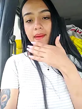 Snapshot of cynliu chatting on February 17, 2:35 pm cynliu online show from February 17, 2:35 pm