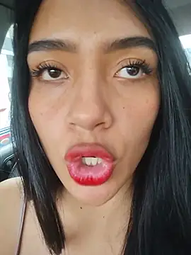 Snapshot of cynliu chatting on July 3, 10:49 pm cynliu online show from July 3, 10:49 pm