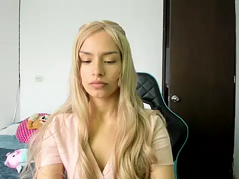 Megan Blue  online show from February 18, 3:41 pm