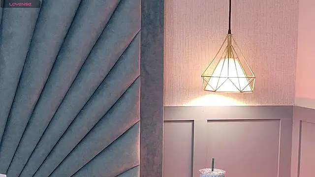 Snapshot of Annia-Greco chatting on February 4, 3:07 pm Annia-Greco online show from February 4, 3:07 pm