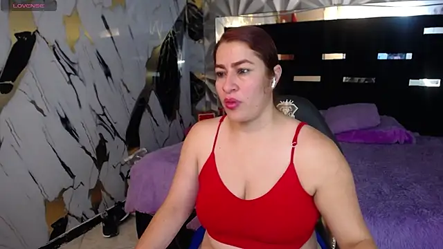 Snapshot of Alison-mar chatting on May 1, 8:35 pm Alison-mar online show from May 1, 8:35 pm