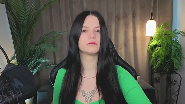 Snapshot of Maria_trend chatting on February 15, 3:09 pm Maria trend online show from February 15, 3:09 pm