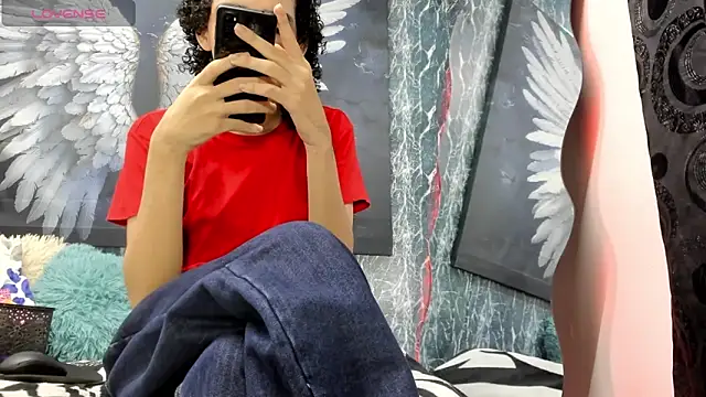 sexyboys cutexx18 online show from April 8, 8:20 pm