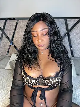 Snapshot of Denise_wolfe21 chatting on February 17, 7:31 pm Denise wolfe21 online show from February 17, 7:31 pm