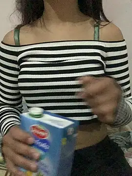 Nour-Lina online show from March 5, 1:40 pm