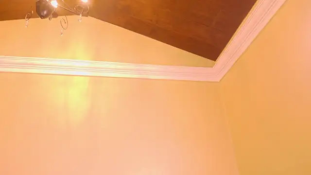 mollyjackson  online show from March 25, 10:38 pm