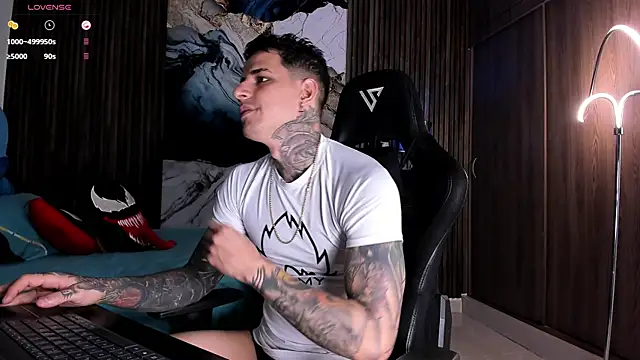 trisstann  online show from April 16, 4:41 pm