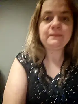 Snapshot of VitniKis chatting on February 2, 7:34 pm VitniKis online show from February 2, 7:34 pm