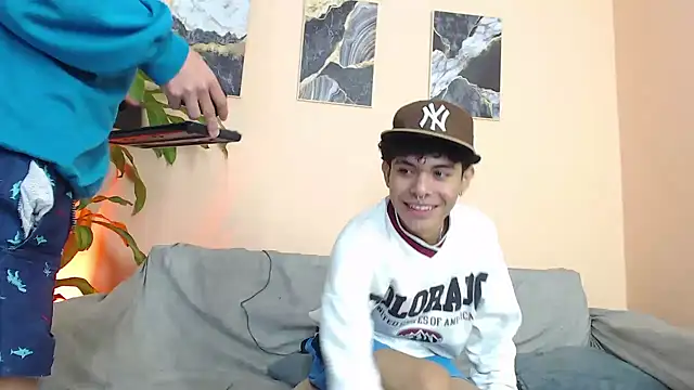 Snapshot of DesiresOfOlympus_ chatting on February 24, 8:07 pm DesiresOfOlympus online show from February 24, 8:07 pm