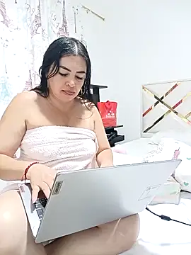 candy69- online show from March 25, 2:01 pm