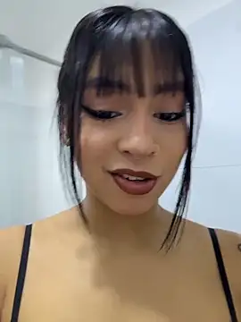 Snapshot of Chel__ chatting on May 6, 5:07 pm Chel online show from May 6, 5:07 pm