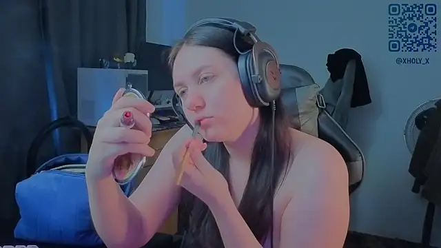 Snapshot of Holy_Kveta chatting on June 27, 3:33 am Holy Kveta online show from June 27, 3:33 am